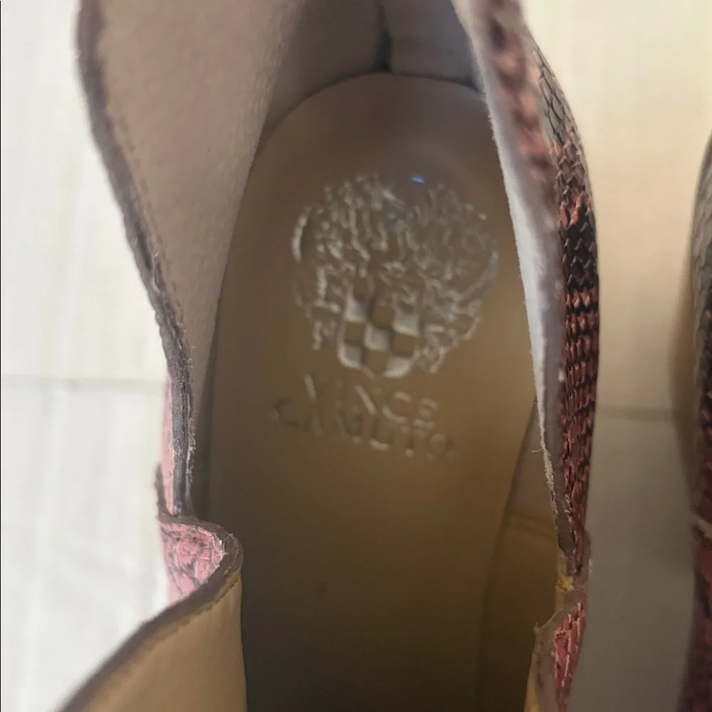 Vince Camuto brand new